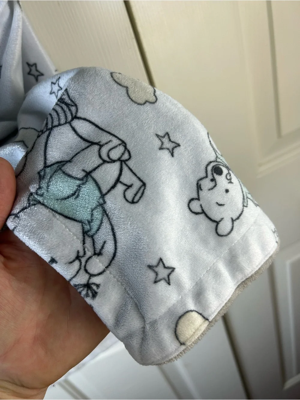 Disney Baby Winnie the Pooh Baby Blanket Tan White Piglet Clouds Star Dandelion